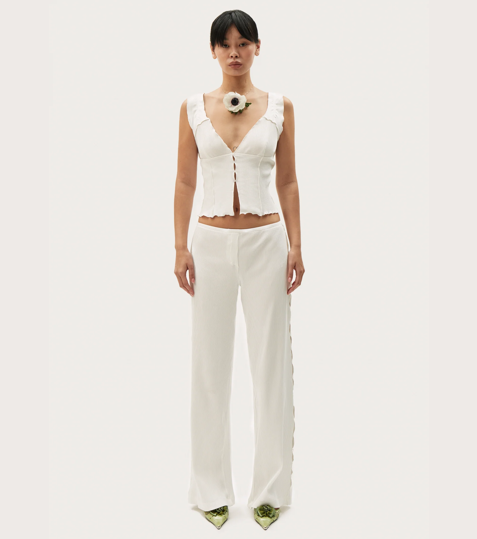 Short Wavy Tank in White - Image 3